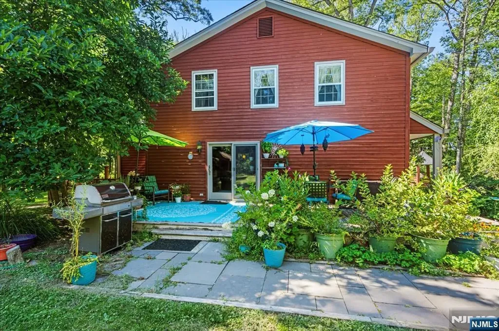 7 Laurel Avenue Branchville NJ 07826