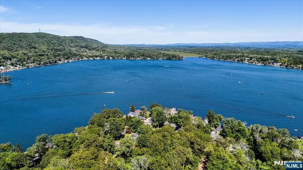 7 Laurel Avenue Branchville NJ 07826