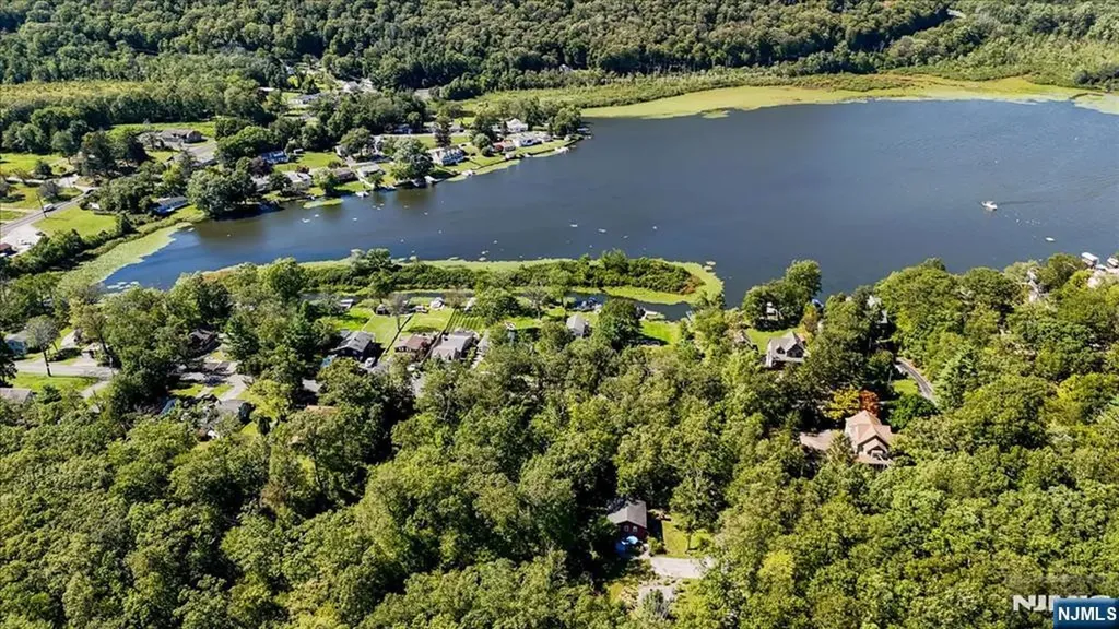 7 Laurel Avenue Branchville NJ 07826