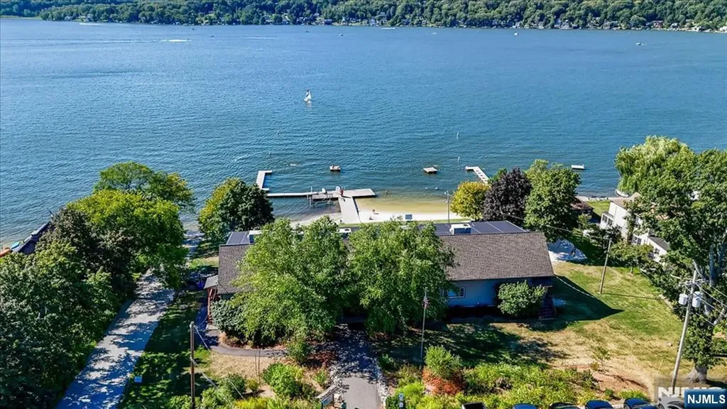 7 Laurel Avenue Branchville NJ 07826