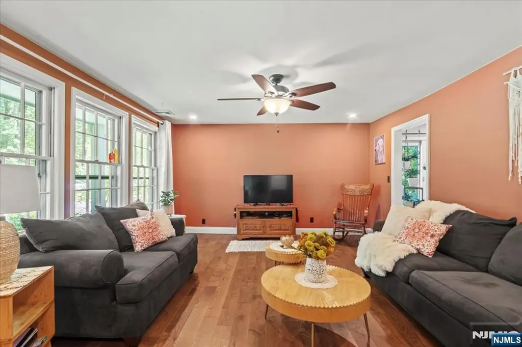 7 Laurel Avenue Branchville NJ 07826