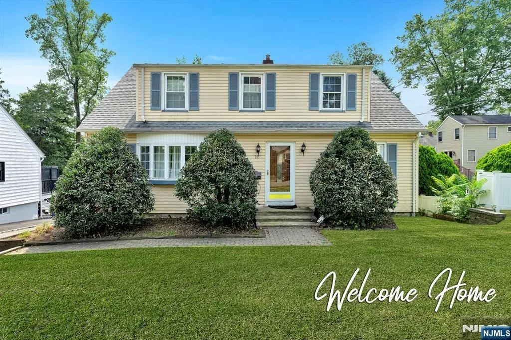 20 Hatfield Street Caldwell NJ 07006