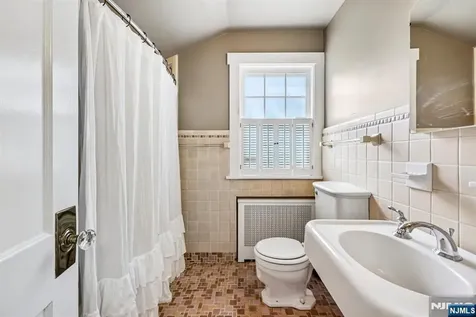 626 Wyndemere Avenue Ridgewood NJ 07450