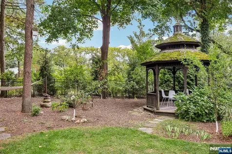626 Wyndemere Avenue Ridgewood NJ 07450