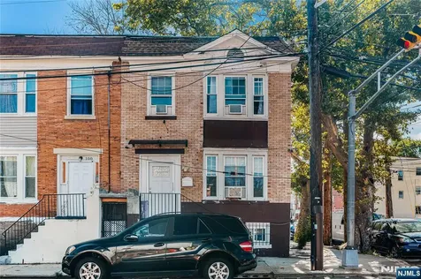 102 14th Street Newark NJ 07107
