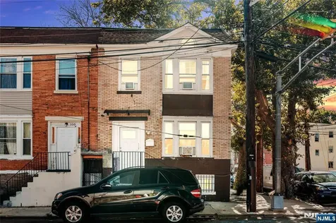 102 14th Street Newark NJ 07107