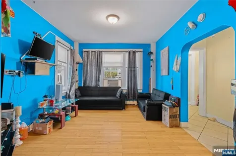 102 14th Street Newark NJ 07107