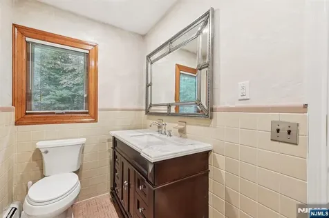 23 Plymouth Drive Upper Saddle River NJ 07458