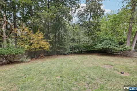 23 Plymouth Drive Upper Saddle River NJ 07458