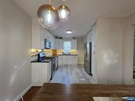 28 Wood Place Dumont NJ 07628
