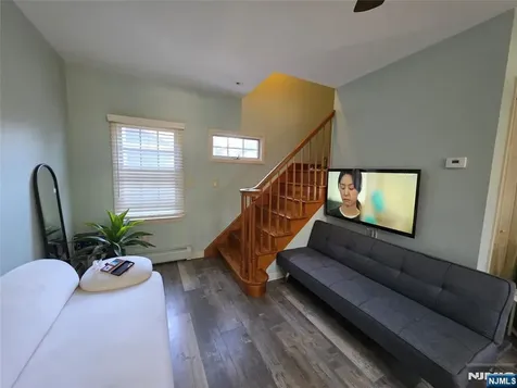 28 Wood Place Dumont NJ 07628