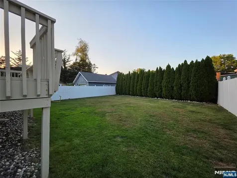 28 Wood Place Dumont NJ 07628