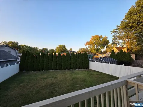 28 Wood Place Dumont NJ 07628