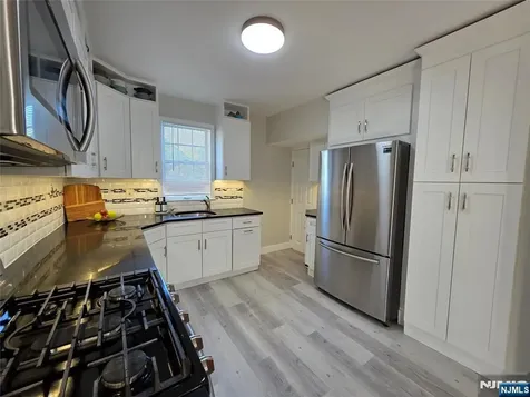 28 Wood Place Dumont NJ 07628