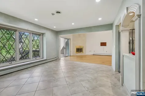 53 Ponds Circle Wayne NJ 07470