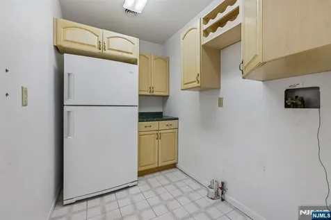 53 Ponds Circle Wayne NJ 07470
