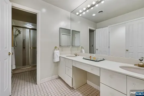 53 Ponds Circle Wayne NJ 07470