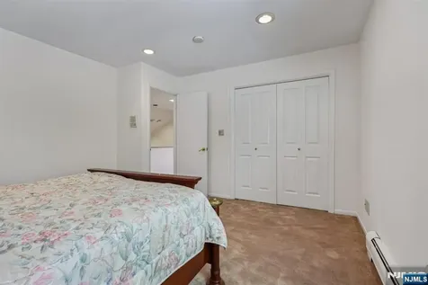 53 Ponds Circle Wayne NJ 07470
