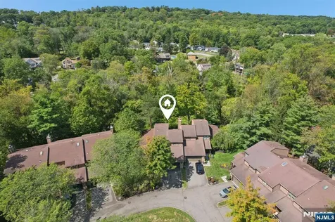 53 Ponds Circle Wayne NJ 07470