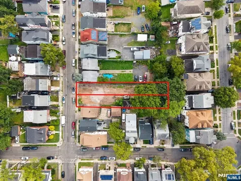 39 Grand Newark NJ 07106