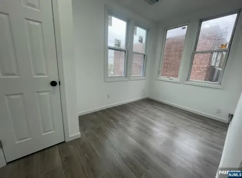 380 Cliff Street Fairview NJ 07022