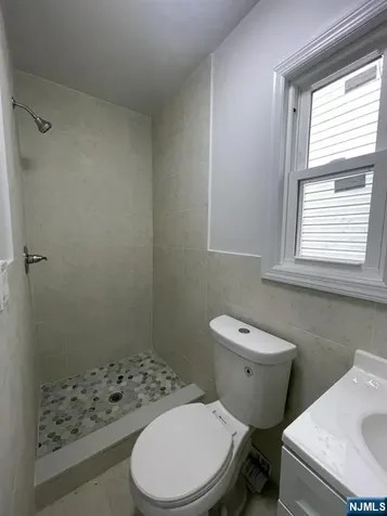 380 Cliff Street Fairview NJ 07022