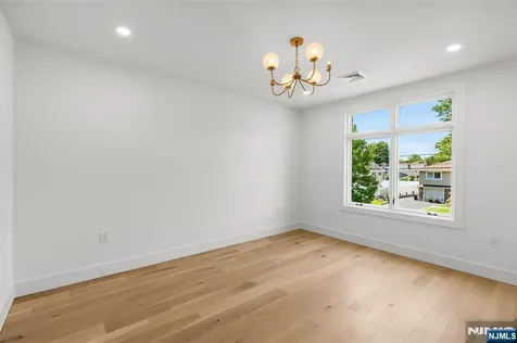 158 Prospect Avenue Oradell NJ 07649