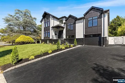 158 Prospect Avenue Oradell NJ 07649
