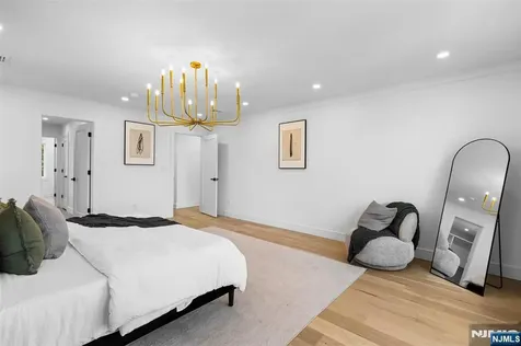 158 Prospect Avenue Oradell NJ 07649