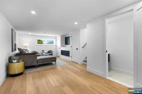 158 Prospect Avenue Oradell NJ 07649