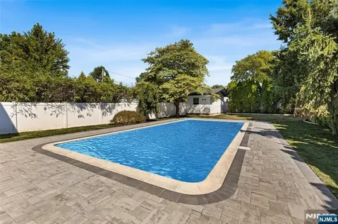 158 Prospect Avenue Oradell NJ 07649
