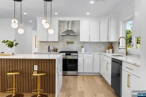158 Prospect Avenue Oradell NJ 07649