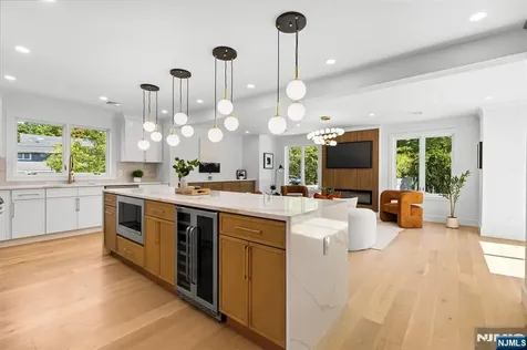 158 Prospect Avenue Oradell NJ 07649