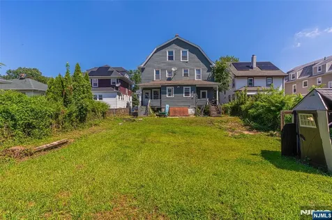24 Swaine Place West Orange NJ 07052