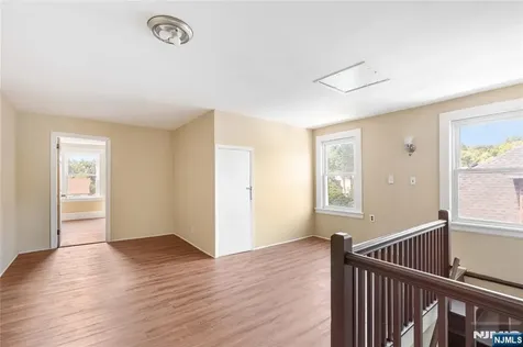 24 Swaine Place West Orange NJ 07052