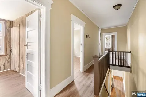 24 Swaine Place West Orange NJ 07052