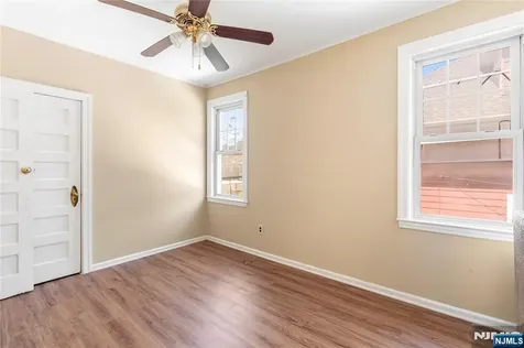 24 Swaine Place West Orange NJ 07052