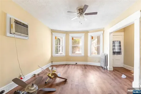 24 Swaine Place West Orange NJ 07052