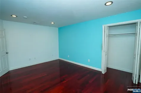 341 Highland Avenue Clifton NJ 07011