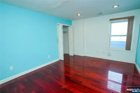 341 Highland Avenue Clifton NJ 07011