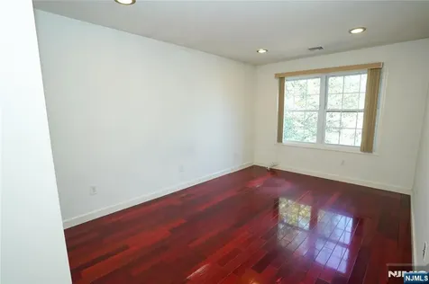 341 Highland Avenue Clifton NJ 07011