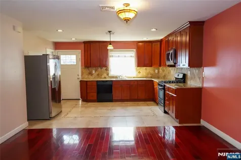 341 Highland Avenue Clifton NJ 07011