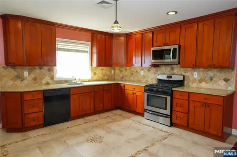341 Highland Avenue Clifton NJ 07011