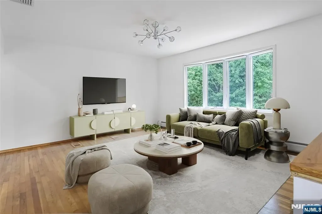 27 Ellen Lane Wayne NJ 07470