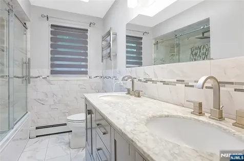 27 Ellen Lane Wayne NJ 07470