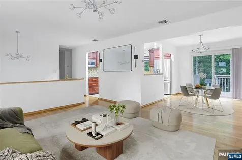 27 Ellen Lane Wayne NJ 07470