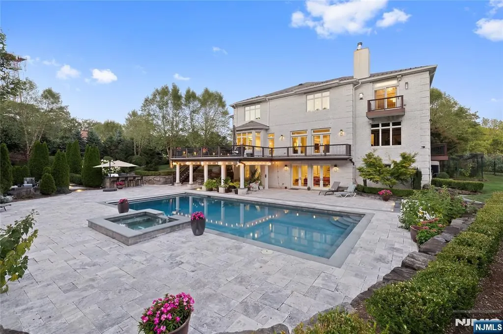 417 Route 9w Alpine NJ 07620