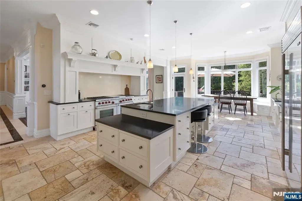 417 Route 9w Alpine NJ 07620