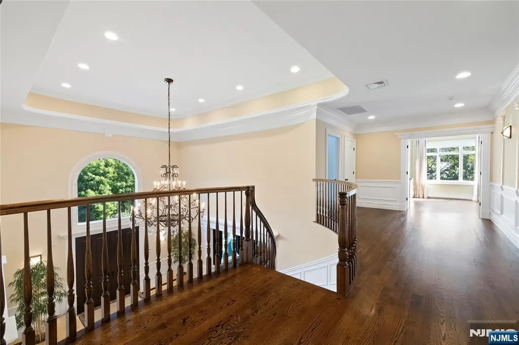 417 Route 9w Alpine NJ 07620