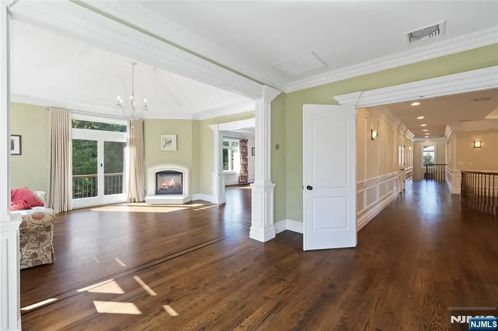 417 Route 9w Alpine NJ 07620